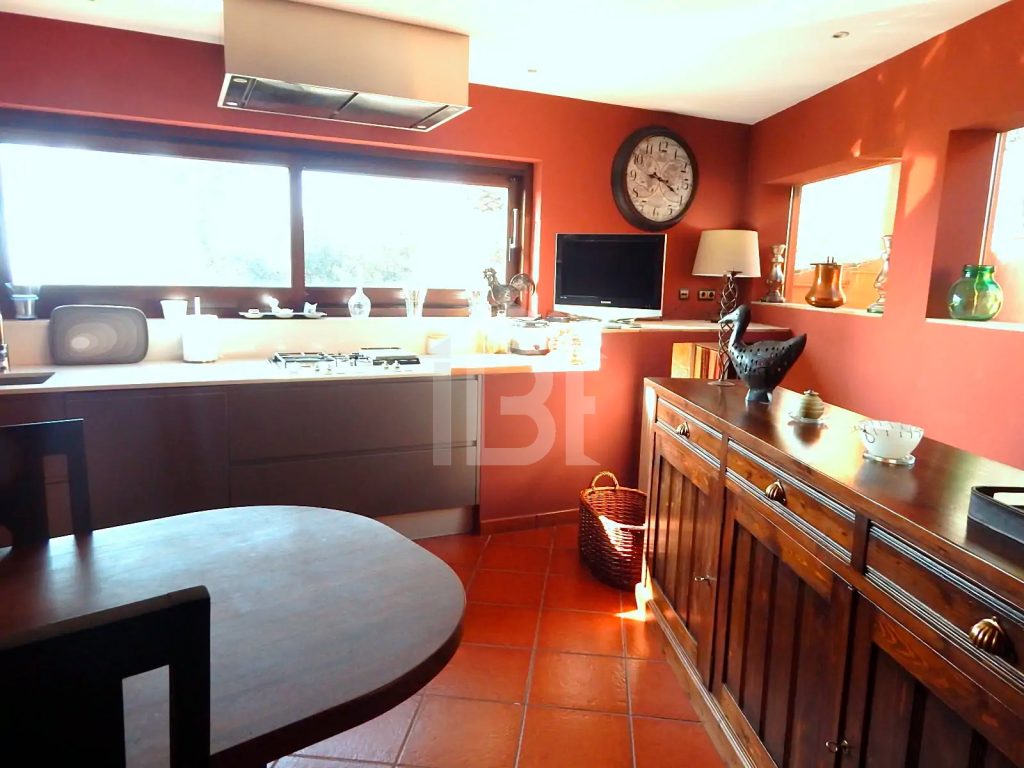 2014-01-01-00-00-00-389-1476228