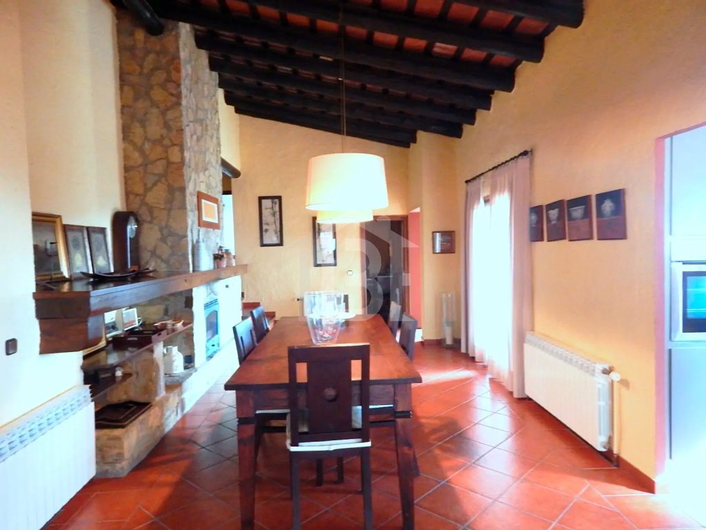 2014-01-01-00-00-00-395-1476221