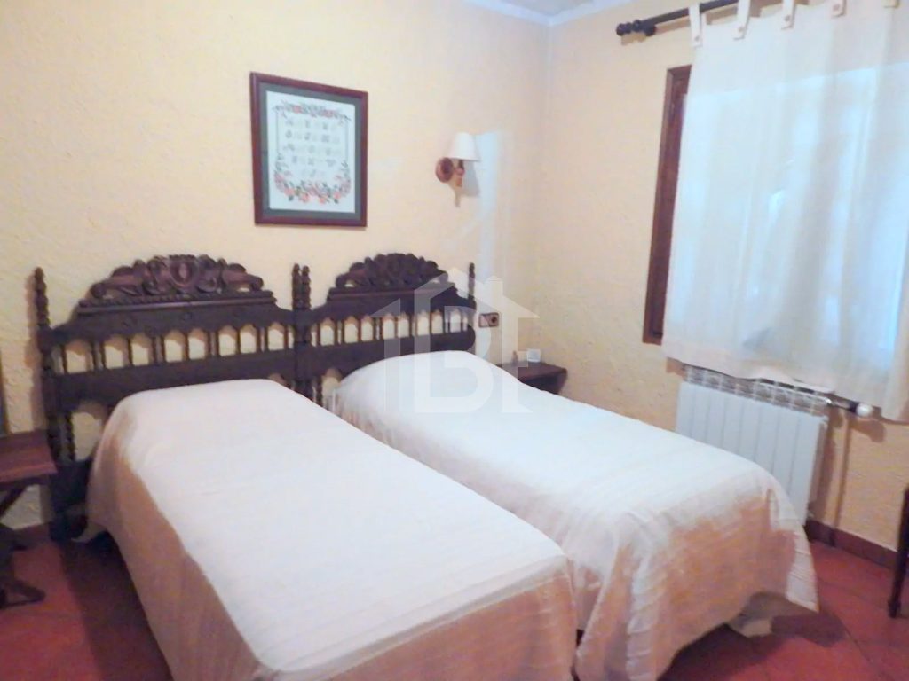 2014-01-01-00-00-00-402-1476222